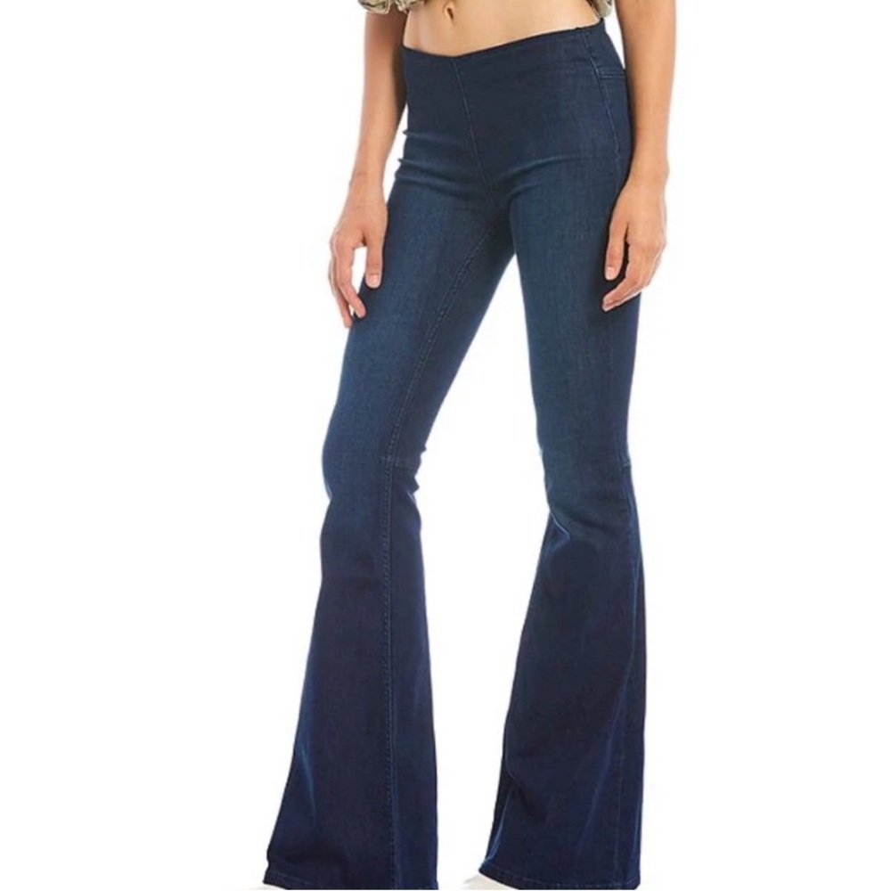 Free People Pull on flare leg jeans, 29